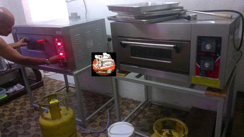 GAS OVEN AND KETUHAR IN JOHOR BAHRU 