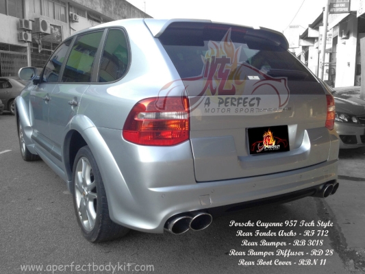 Porsche Cayenne 957 Tech Style Rear Bumper 