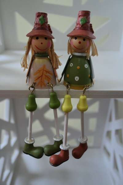 34017-WOODEN DOLLS-K08