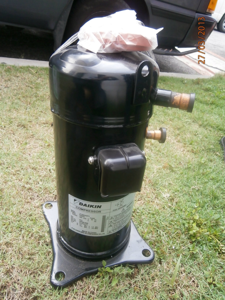 DAIKIN Compressor