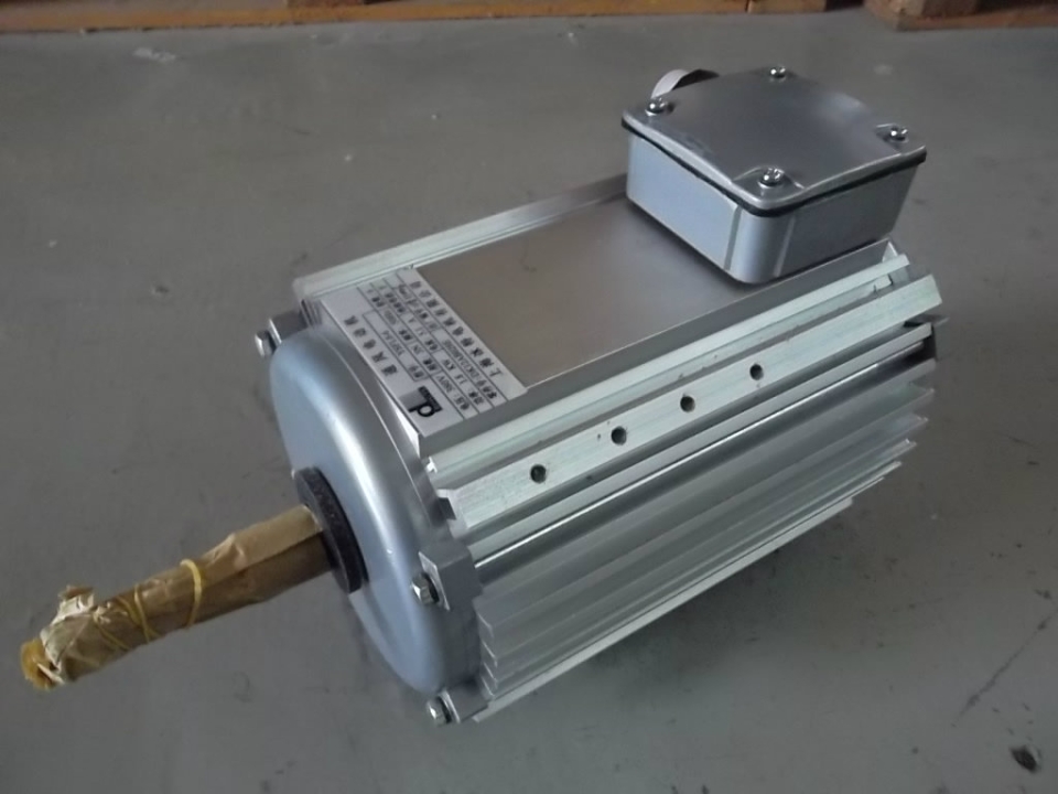 CARRIER CONDENSER FAN MOTOR 30GX-182 (DK12AB028EE)