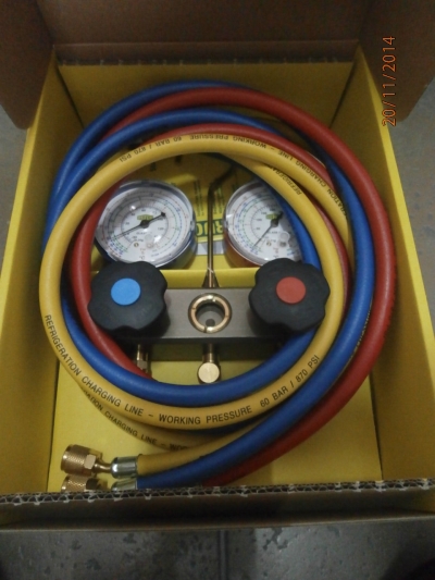 Refco BM2-6-DS-R22-CCL60 (w/ 5' Hose) (R/22/R134a/R404A) Manifold Set