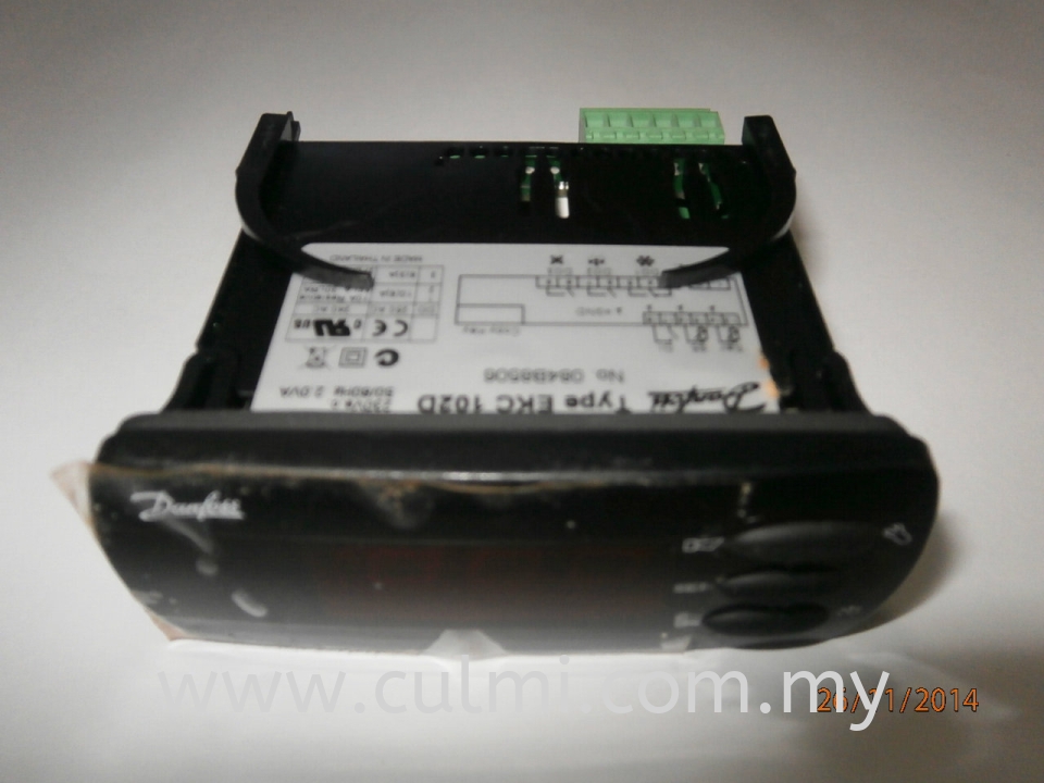 DANFOSS TEMPERATURE CONTROLLER