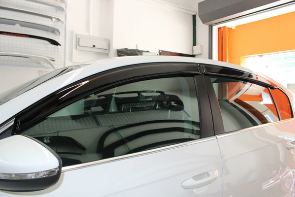 Passat B7 Door Visor