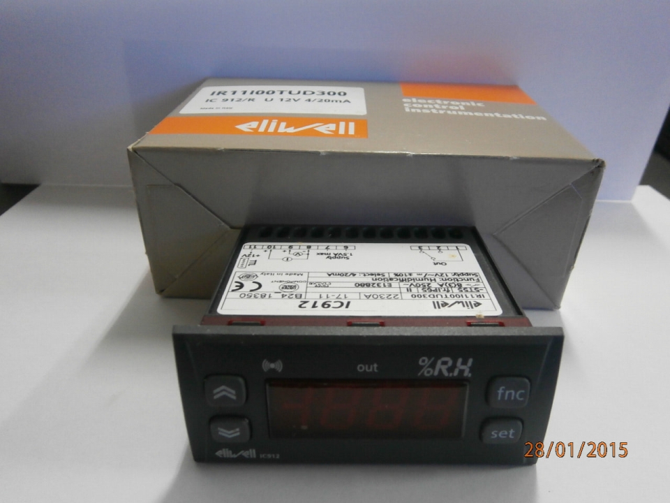 ELIWELL IC912R/12V HUMIDITY CONTROLLER/HUMIDITY PROBE EWHS 284 C/W TRANSFORMER 230V/12V