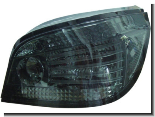 BMW E60 tail light type E