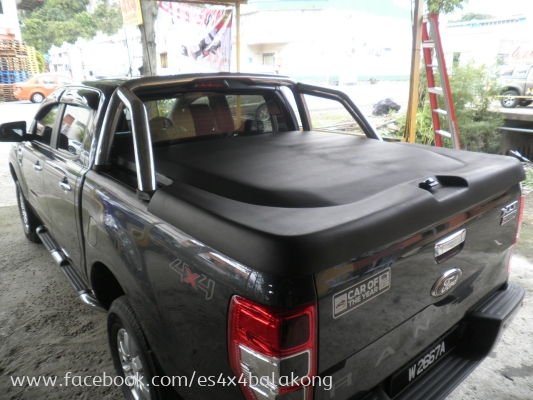 FORD RANGER T6 TOP UP WITH USE BACK ORIGINAL ROLL BAR, MAT BLACK COLOR WITH EASY DISMANTLE SYSTEM