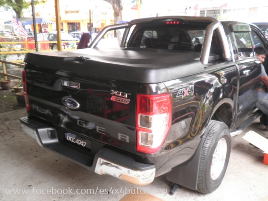 FORD RANGER T6 TOP UP WITH USE BACK ORIGINAL ROLL BAR, MAT BLACK COLOR WITH EASY DISMANTLE SYSTEM