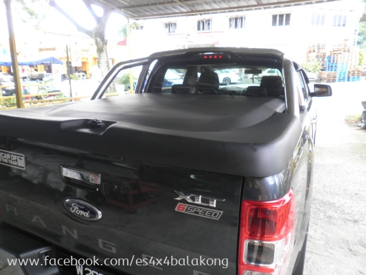 FORD RANGER T6 TOP UP WITH USE BACK ORIGINAL ROLL BAR, MAT BLACK COLOR WITH EASY DISMANTLE SYSTEM