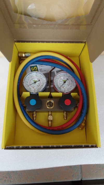 REFCO MANIFOLD GAUGE  BM2-6-DS R12-N-CCL36 C/W 3FT HOSE (R12/22/134A)