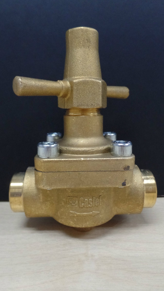 Castel Globe Valve