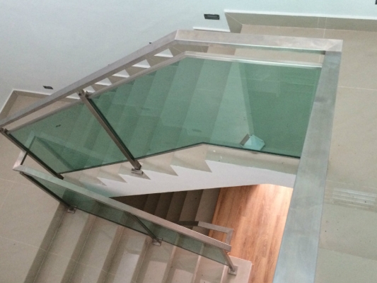 Staicase Tempered Glass