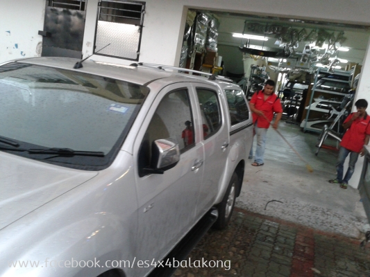 ALPHA GSE CANOPY FOR ISSUZU D MAX 4X4 CAR