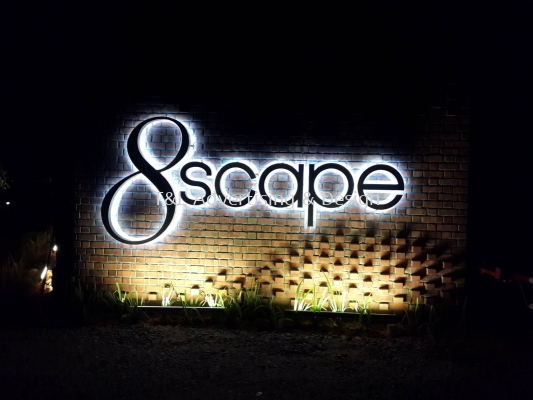 8scape aluminium box up with LED back light