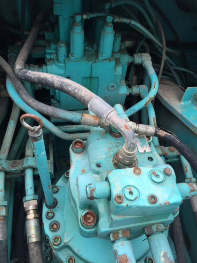 Swing Motor_Kobelco sk220-5