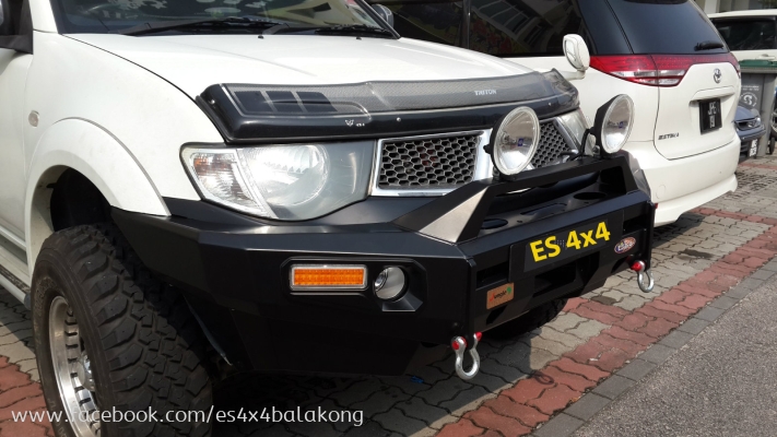 MITSUBISHI TRITON FRONT BULL BAR JUNGLE BRAND