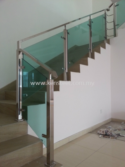 Glass staircase 58