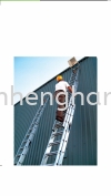  Triple extension ladder