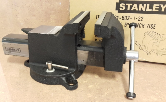 STANLEY 5" BENCH VISE WITH BASE ID338333  