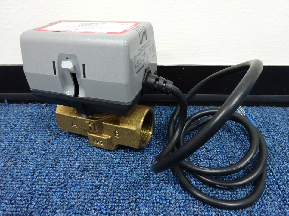 HONEYWELL VC6013 SERIES ACTUATOR C/W VALVE