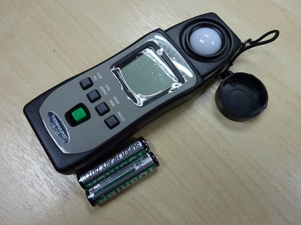 TENMARS TM-720 MINI POCKET LIGHT METER (LUX METER)