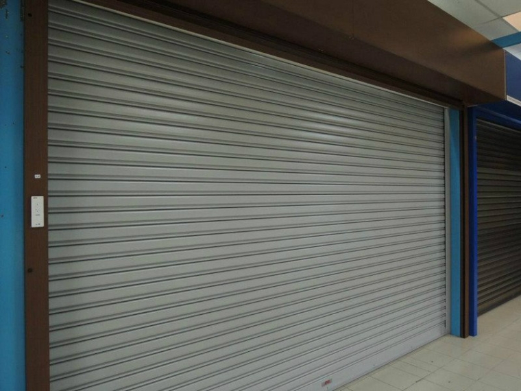  Austin Perdana Roller Shutter