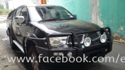 MITSUBISHI TRITON PIAK BULL BAR Imported Bull Bar