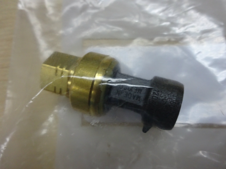 CARRIER LOW & OIL PRESSURE TRANSDUCER (OP12DA040EE)