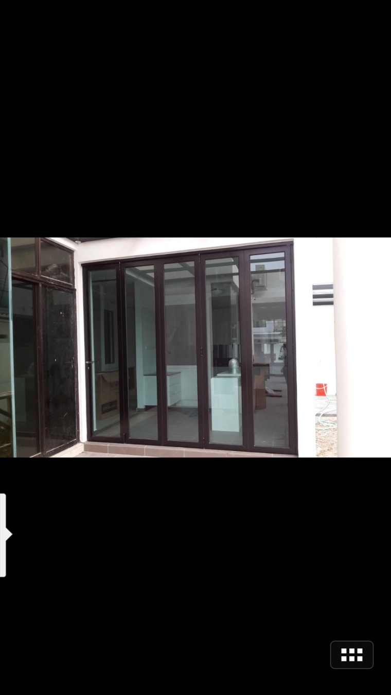  Others Performance Folding Door