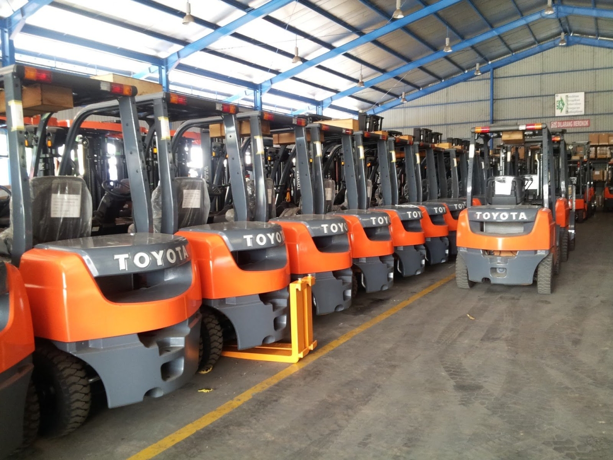 Reconditioned Forklift Trucks For Rental in Johor