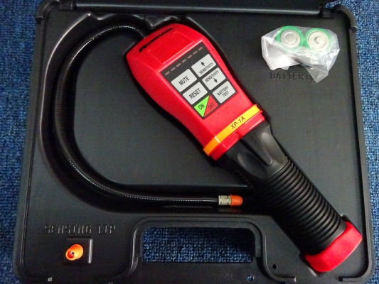 ROBINAIR XP-1A REFRIGERANT ELECTRONIC LEAK DETECTOR