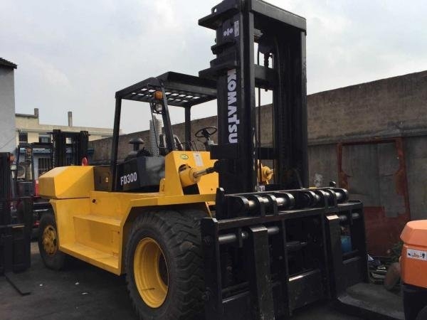 Heavy duty forklift for Rental in Johor/Pengerang