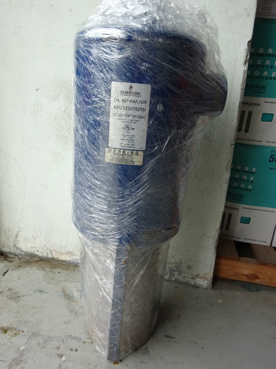 Emerson High Efficiency Centrifugal Oil Separator
