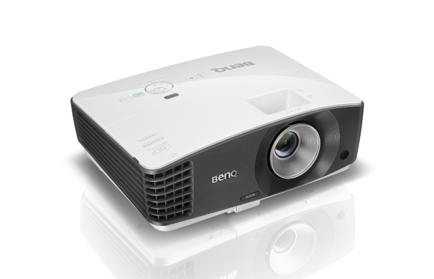 BenQ MX704 Projector