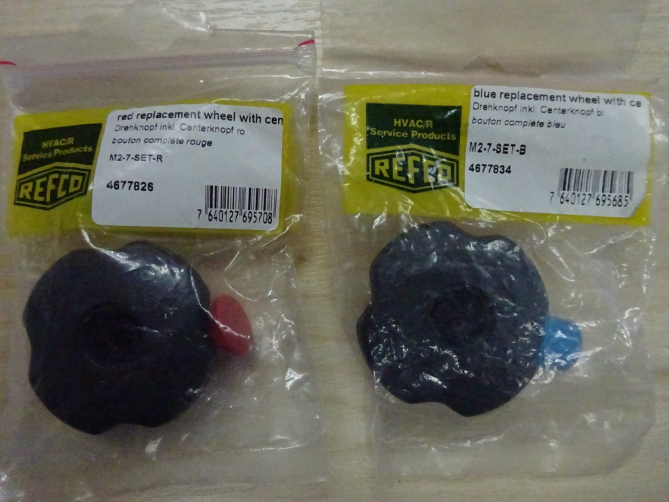REFCO MANIFOLD SET KNOB (NEW)