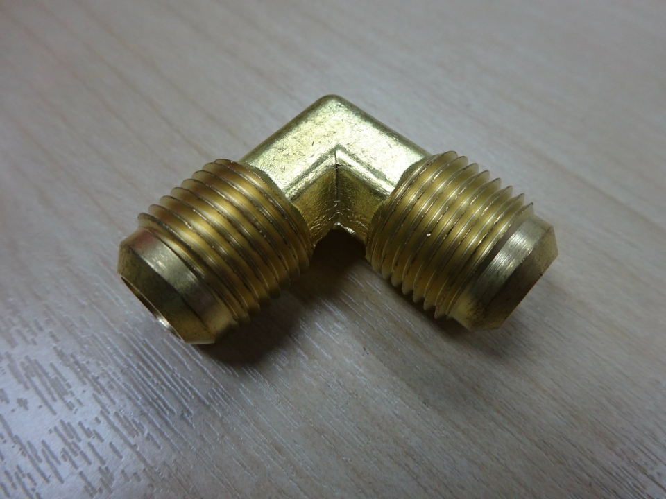 Flare Elbow (Brass)