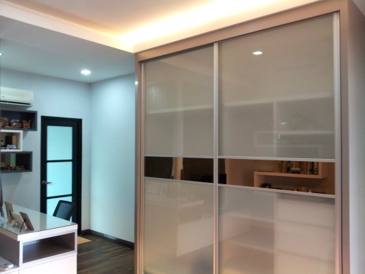 Anti-Jump System Sliding Glass Door Wardrobe