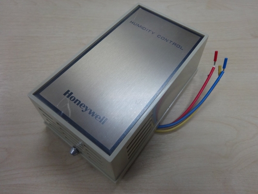 HONEYWELL H600A 1006 W/M HUMIDIFY/DEHUMIDIFY CONTROLLER (120/240V)