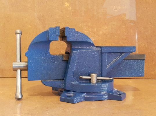 4"Heavy Duty Swivel Bench Vise With Anvil (11kgs) ID559435