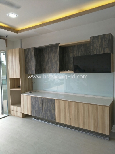 Dry Kitchen Cabinet 