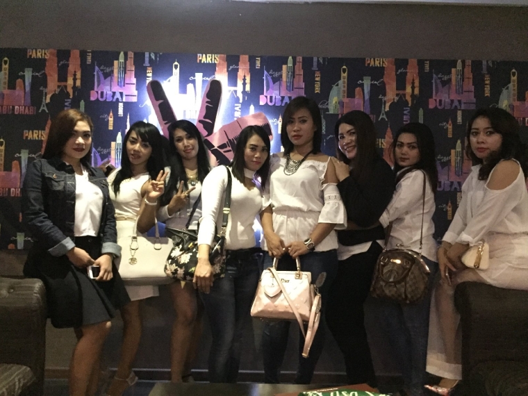 V KBOX FAMILY KARAOKE AT PLAZA SENTUL