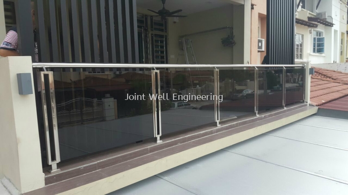 Tempered Glass Railing