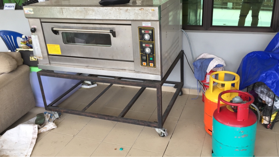 Service / Repair Gas Oven In Johor Bahru (on Site) 