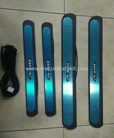 HONDA BR-V SIDE SILL PLATE WITH LED