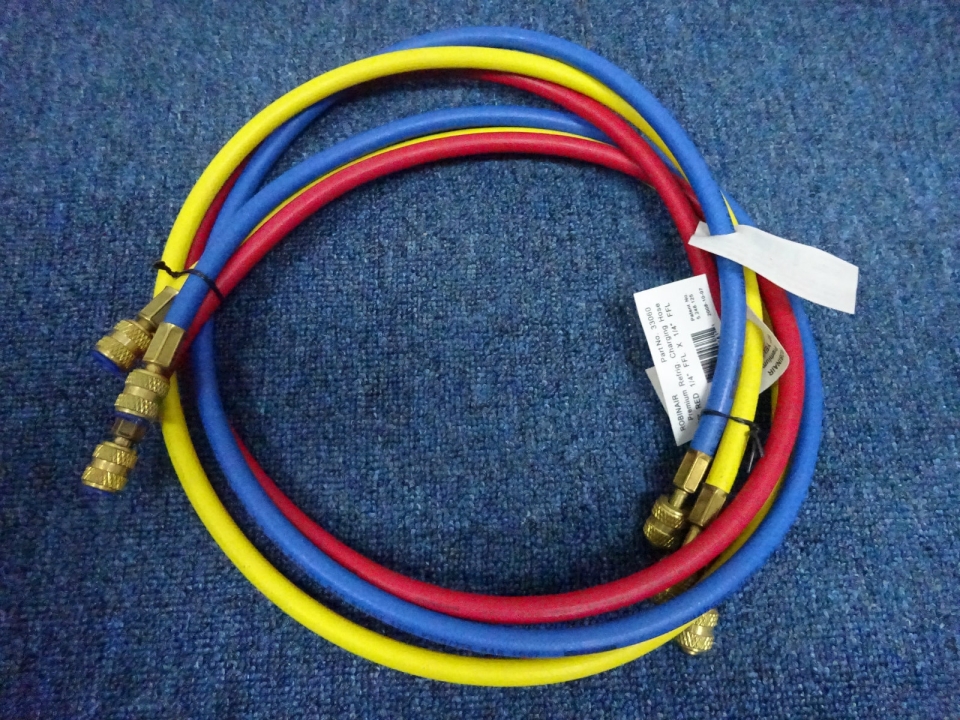 ROBINAIR 5FT (60") (R/Y/B) CHARGING HOSE (R22) 1/4" FFL X 1/4" FFL