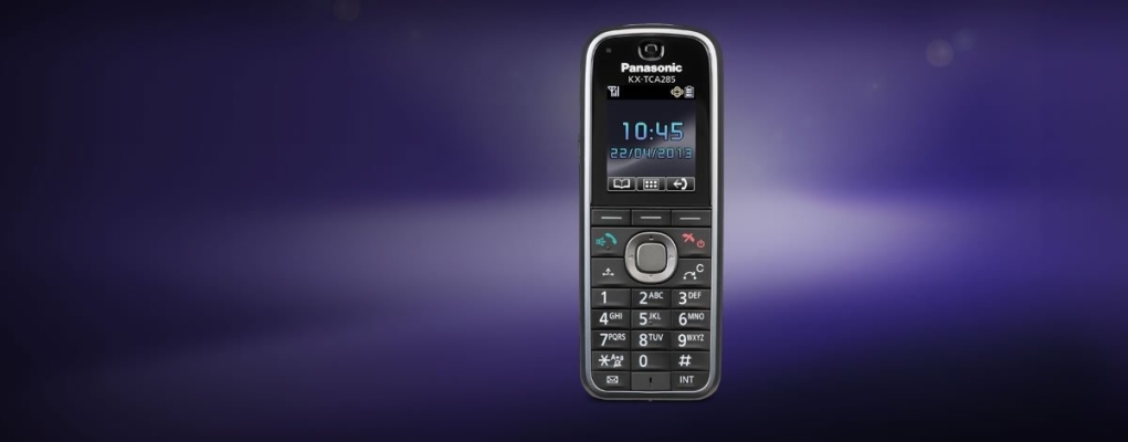 KX-TCA285.Slim and light DECT handset for highly active environments