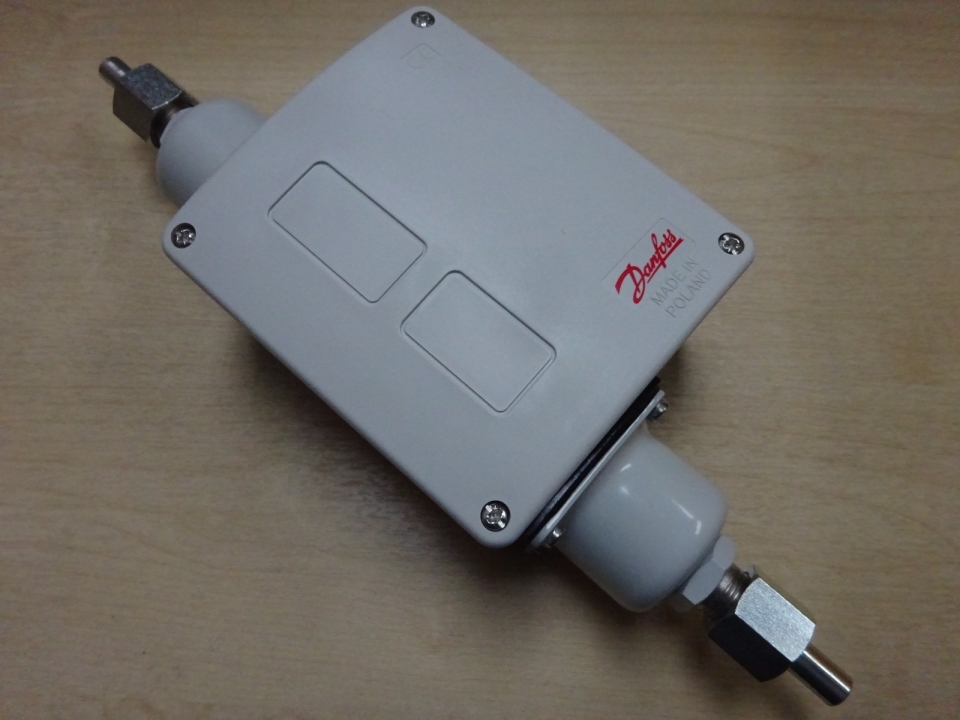 DANFOSS RT DIFFERENTIAL PRESSURE SWITCH