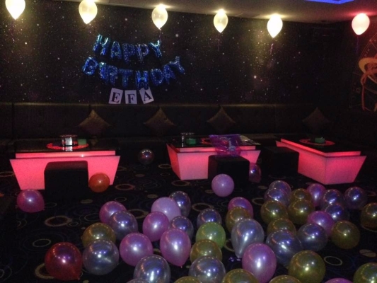 VIP Room Birthday Party Deco