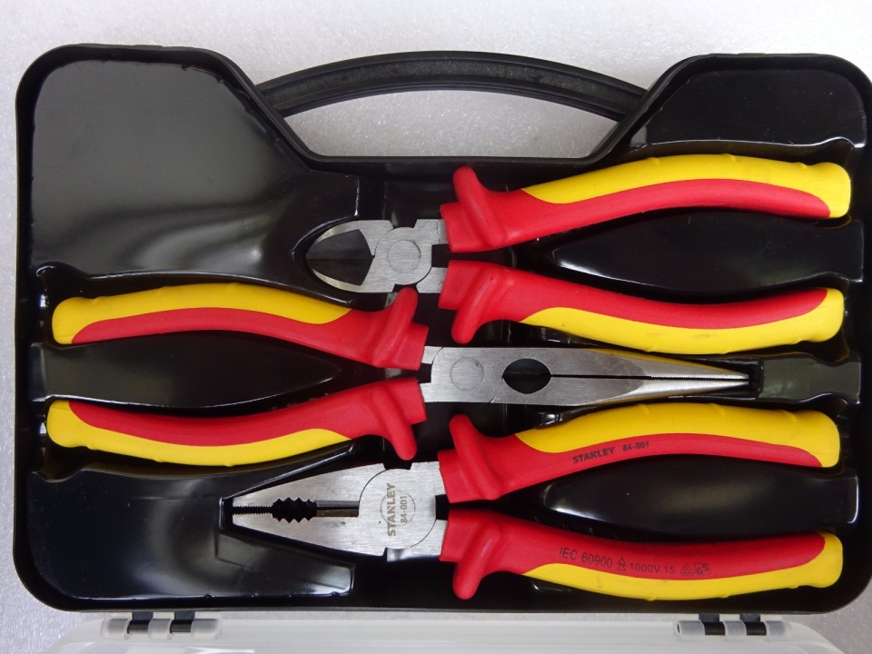 STANLEY 84-011 3PCS PLIER SET (84-001,84-003,84-007)