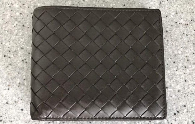 (SOLD) Bottega Veneta Full Leather Mens Wallet